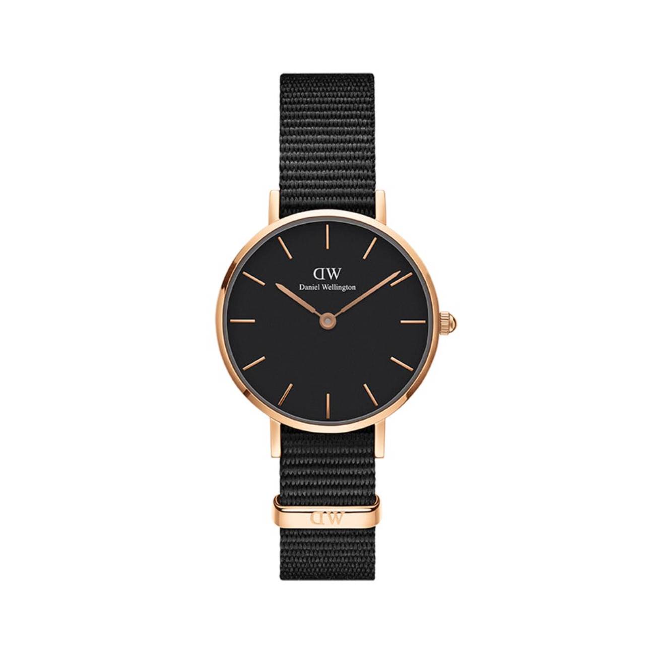 Featured image for “Daniel Wellington Petite DW00100247”